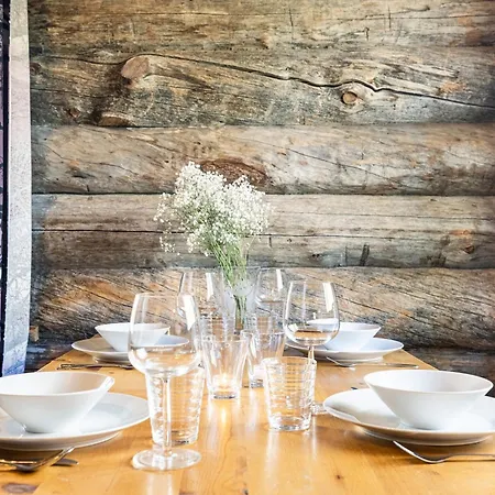 Baron's By Hilla Villa