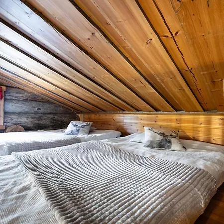 Baron's By Hilla Willa