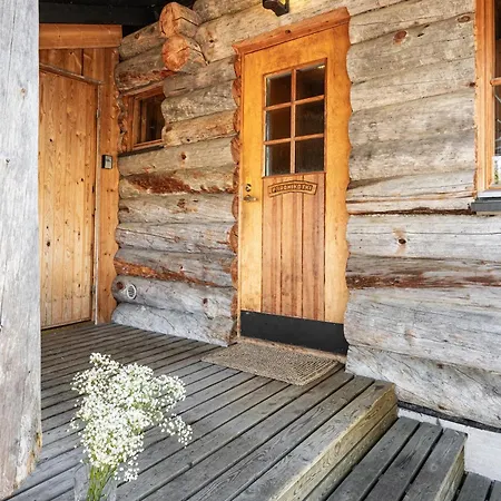 Baron's By Hilla Willa *